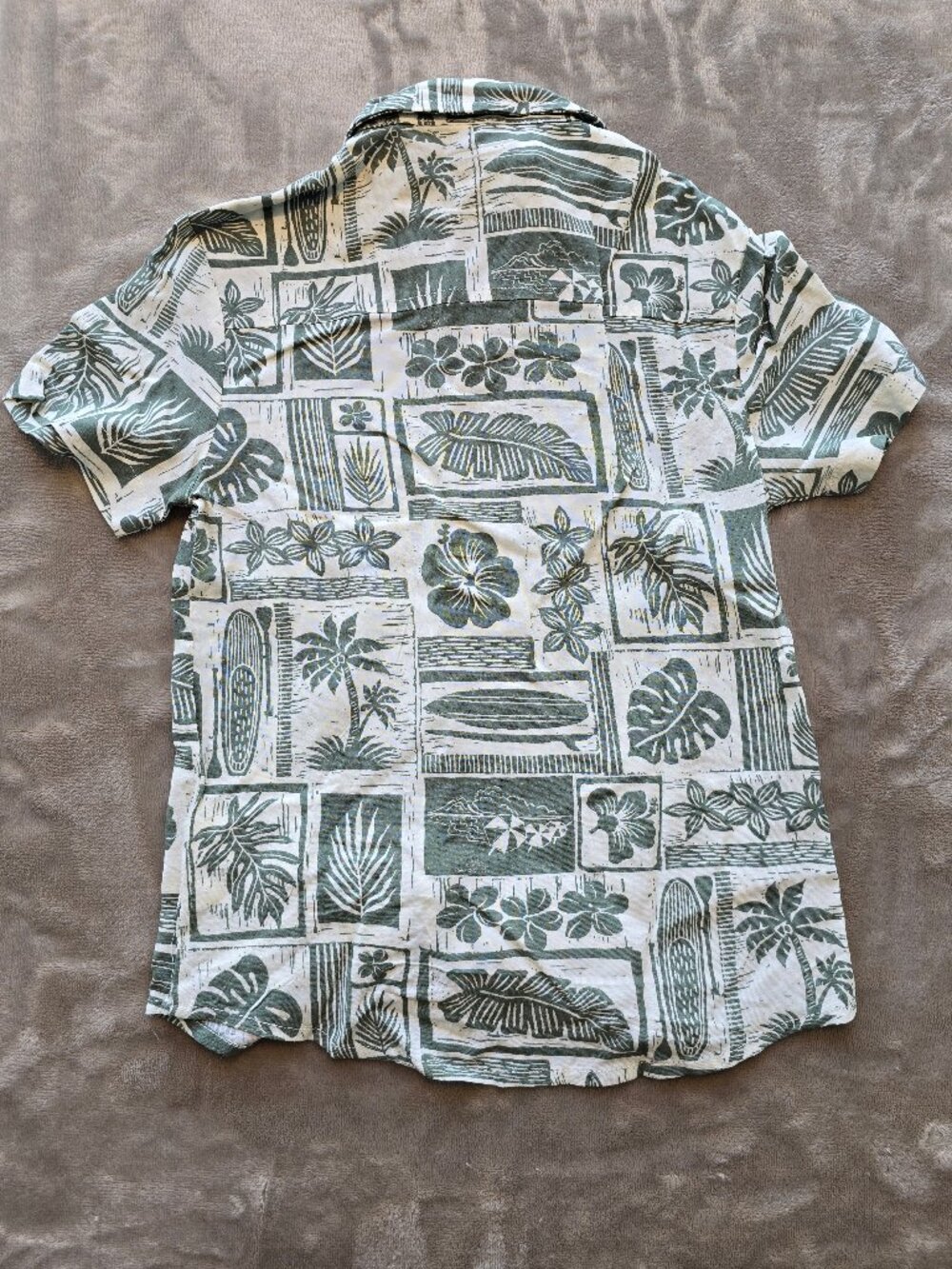 NWT Tommy Bahama boys size 5 - Picture 4 of 5